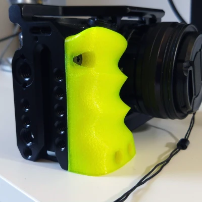 Smallrig Tay Cầm Ergonomic Cho Sony a6000/a6300/a6400