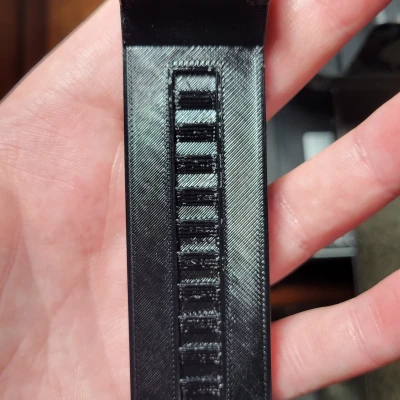 Móc treo thắt lưng dạng bánh cóc (gắn tường)