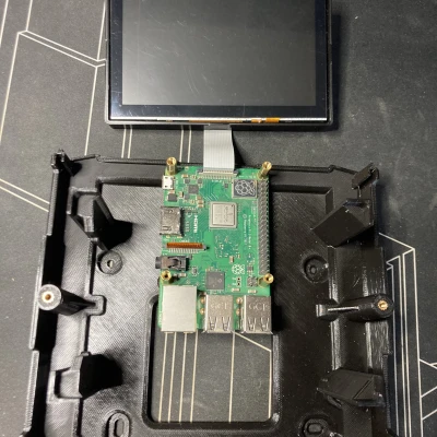 Vỏ hộp Victron Lynx - Rpi + Màn hình cảm ứng 5"