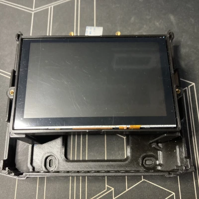 Vỏ hộp Victron Lynx - Rpi + Màn hình cảm ứng 5"