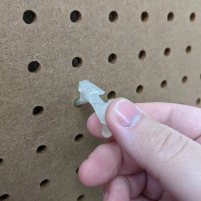 Sy's Peglock - Hệ thống Pegboard khóa