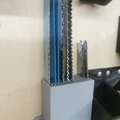 Giá Treo Lưỡi Cưa Kiếm