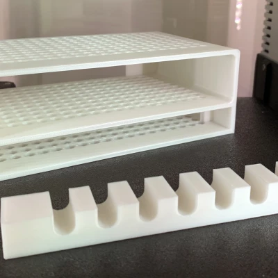 Giá đỡ để bàn cho UniFi Switch Lite 8 POE