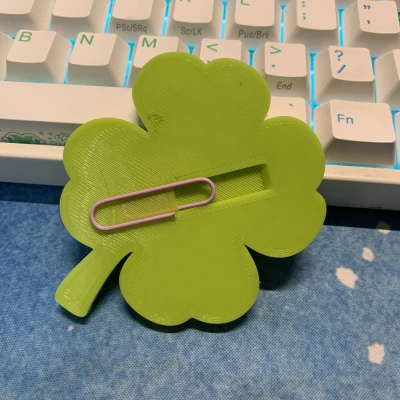 Ghim Cài Áo Hình Cỏ Bốn Lá