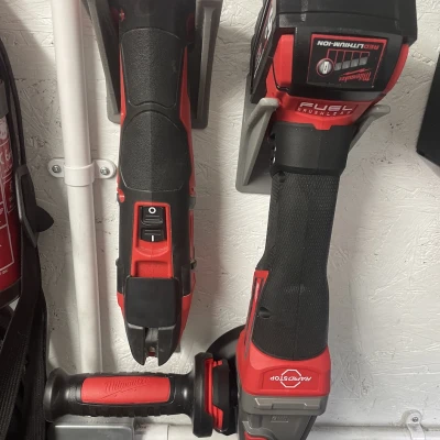 Móc treo dụng cụ Milwaukee