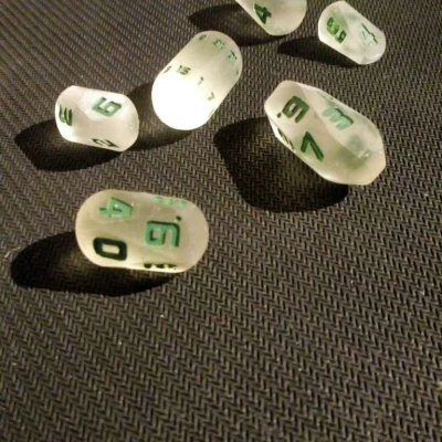 Xúc xắc hình thùng với đầu hình cầu