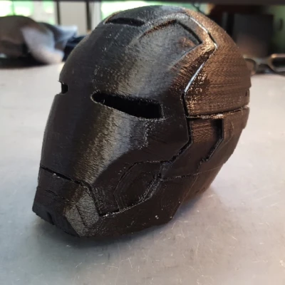 Mũ bảo hiểm Iron Man Mark 42 (Mk 42) có thể đeo