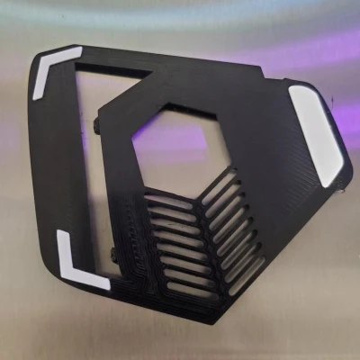 Vỏ đáy G502 siêu nhẹ có chỗ nghỉ ngón út