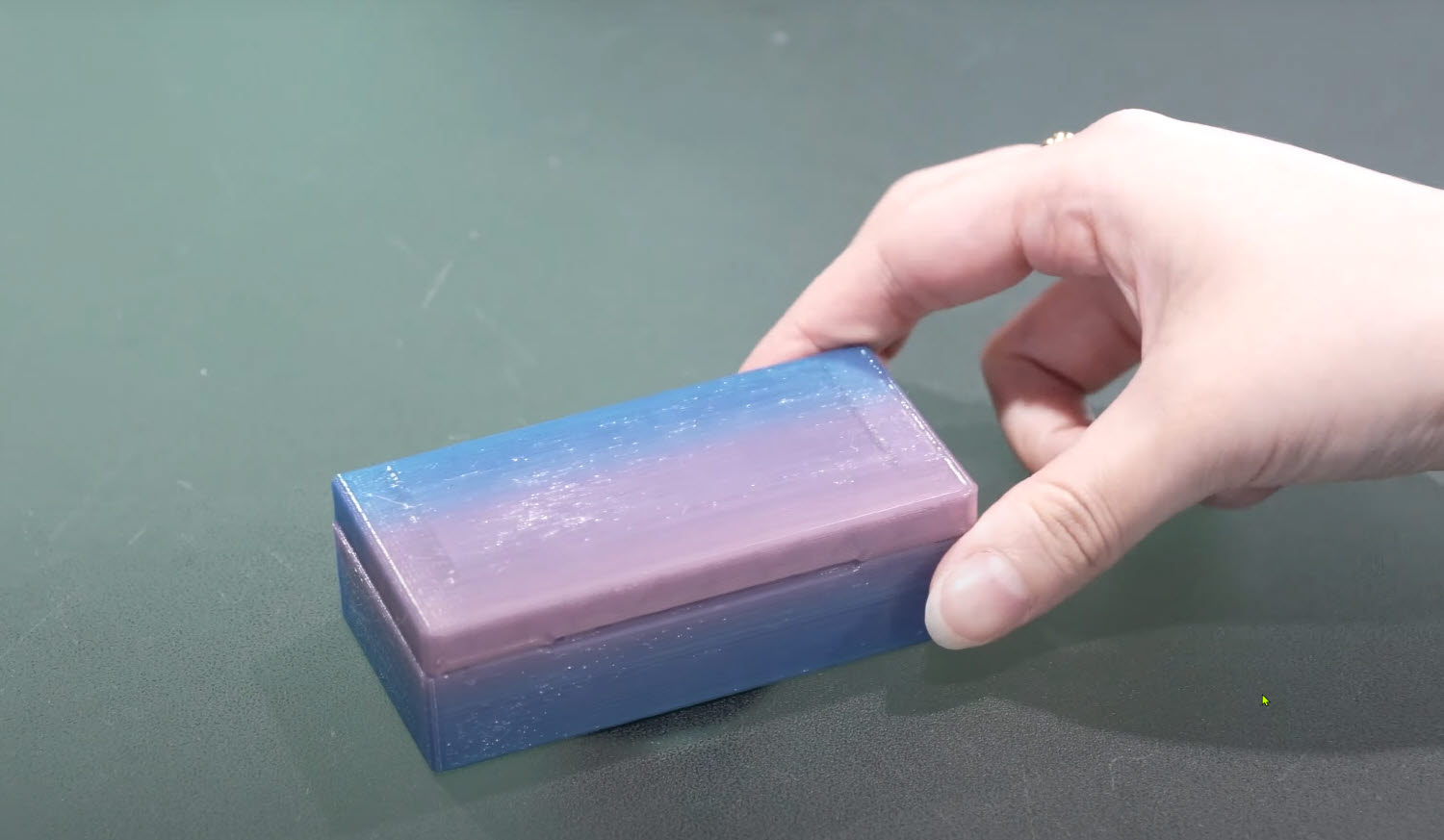 Hộp đựng thẻ SD