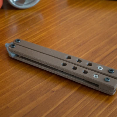 Dao bướm Benchmade 62 ốc M3