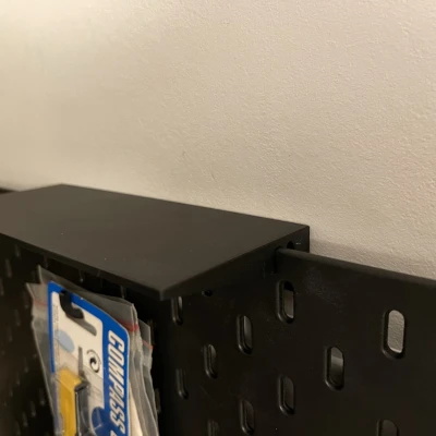 Kệ gắn trên đỉnh Ikea Skadis