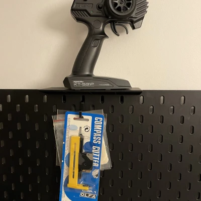 Kệ gắn trên đỉnh Ikea Skadis