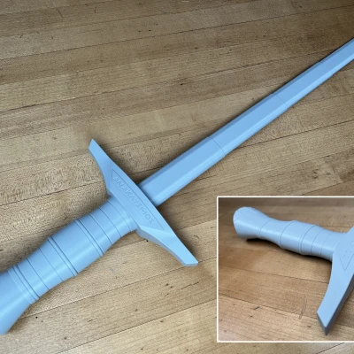 Kiếm Riptide Thu Gọn In-Trong-Nó