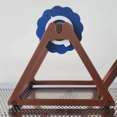 Giá đỡ cuộn dây tự tua lại