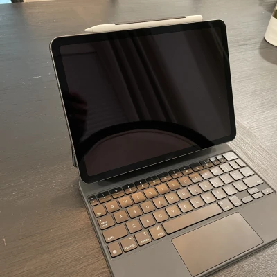 Giá đỡ bút chì iPad cho Magic Keyboard