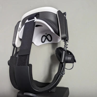 Giá Treo Tường Kính Quest 3