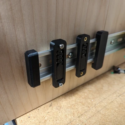 DIN Rail Bracket Redux (Mẫu Kẹp Ray DIN)