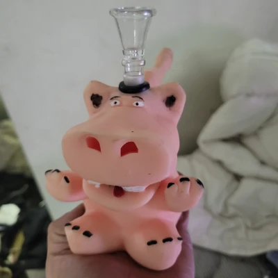 Hà mã tạo bong bóng (bật lửa nước)