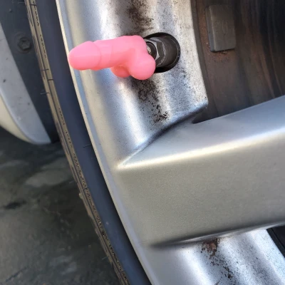 Nắp Van Lốp Xe Có Chữ D