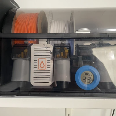 Hộp Đựng Chất Hút Ẩm AMS Dễ Dàng Truy Cập