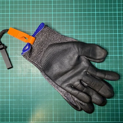 Kẹp Giữ Găng Tay & Vòng Luồn Dây Nịt