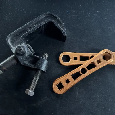 Cờ lê chỉnh đèn sân khấu