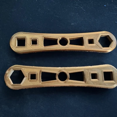 Cờ lê chỉnh đèn sân khấu