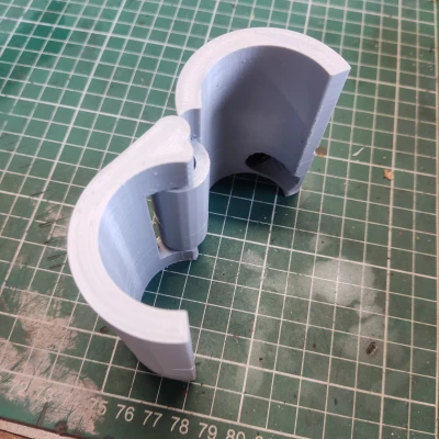 Giá đỡ chuyển hướng nước làm mát cho MX5