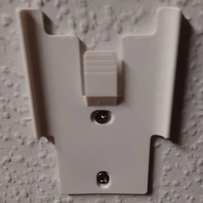 Giá Treo Tường Remote Máy Lạnh Mitsubishi