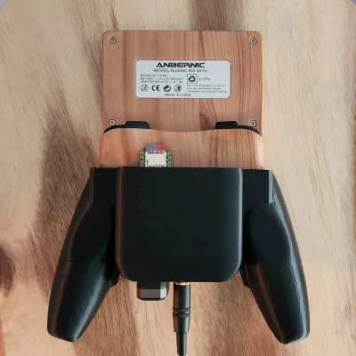 RG351V Tay Cầm Mở Rộng Phía Sau Thoải Mái