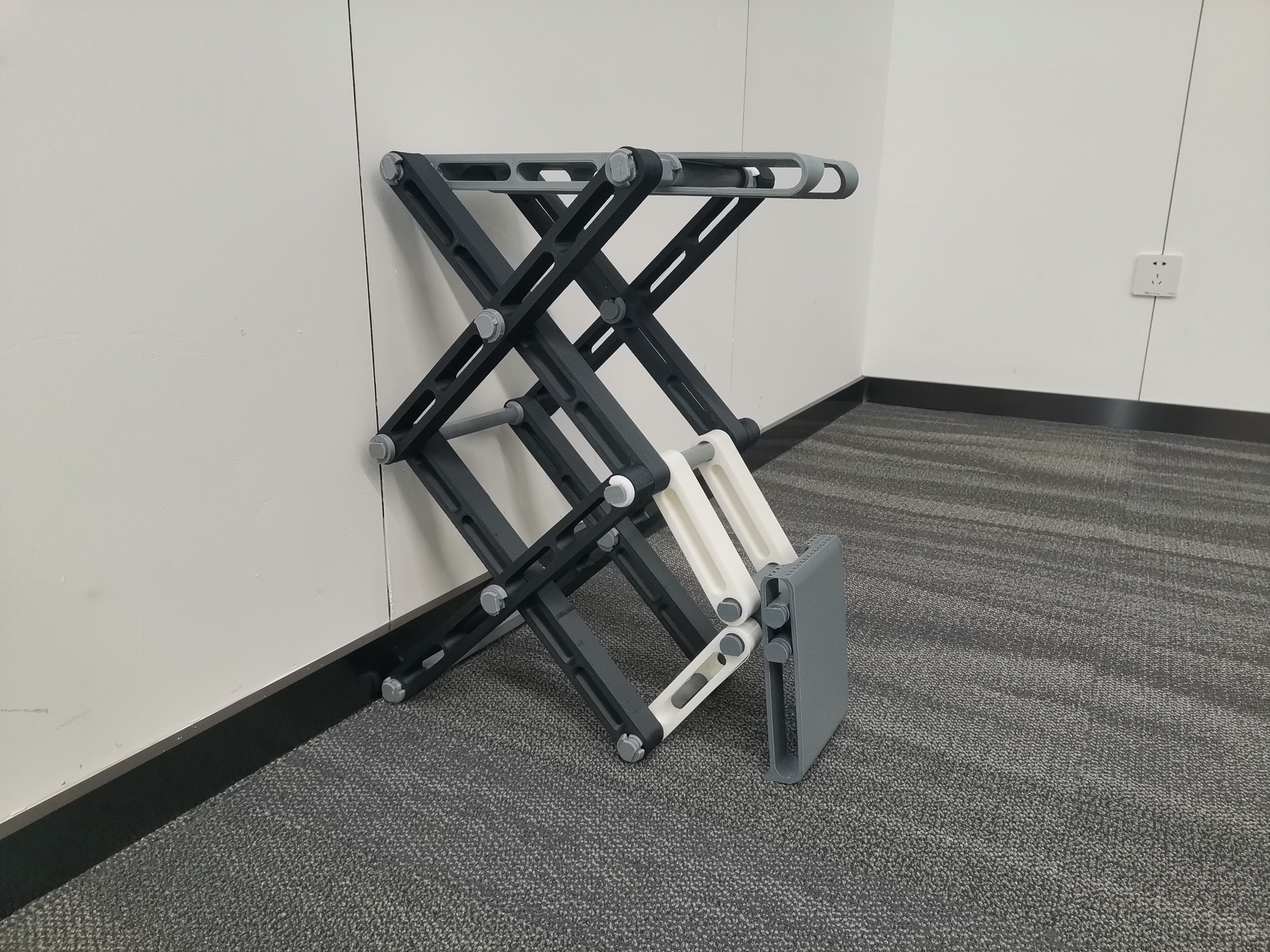 Bộ Nâng Thùng Rác Assist-a-can