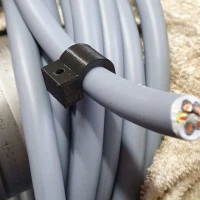 Kẹp Dây Cáp 10mm Gắn Tường