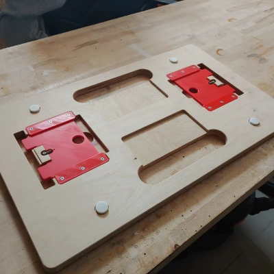 Bàn làm việc nhỏ cho LBOXX