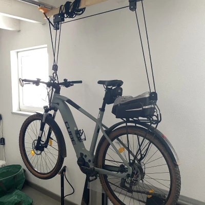 Móc Treo Xe Đạp Có Ray Trượt Tuyến Tính