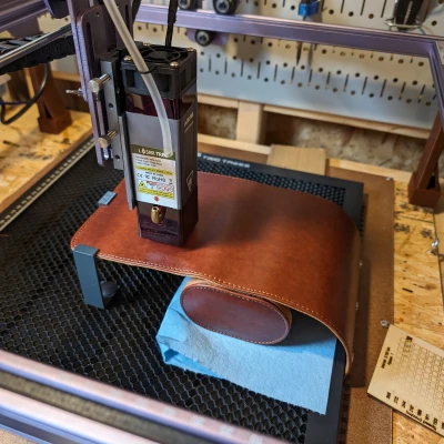 Jig Giữ Cuộn Đồng Hồ Để Khắc Laser