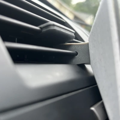 Giá đỡ khe gió sạc MagSafe