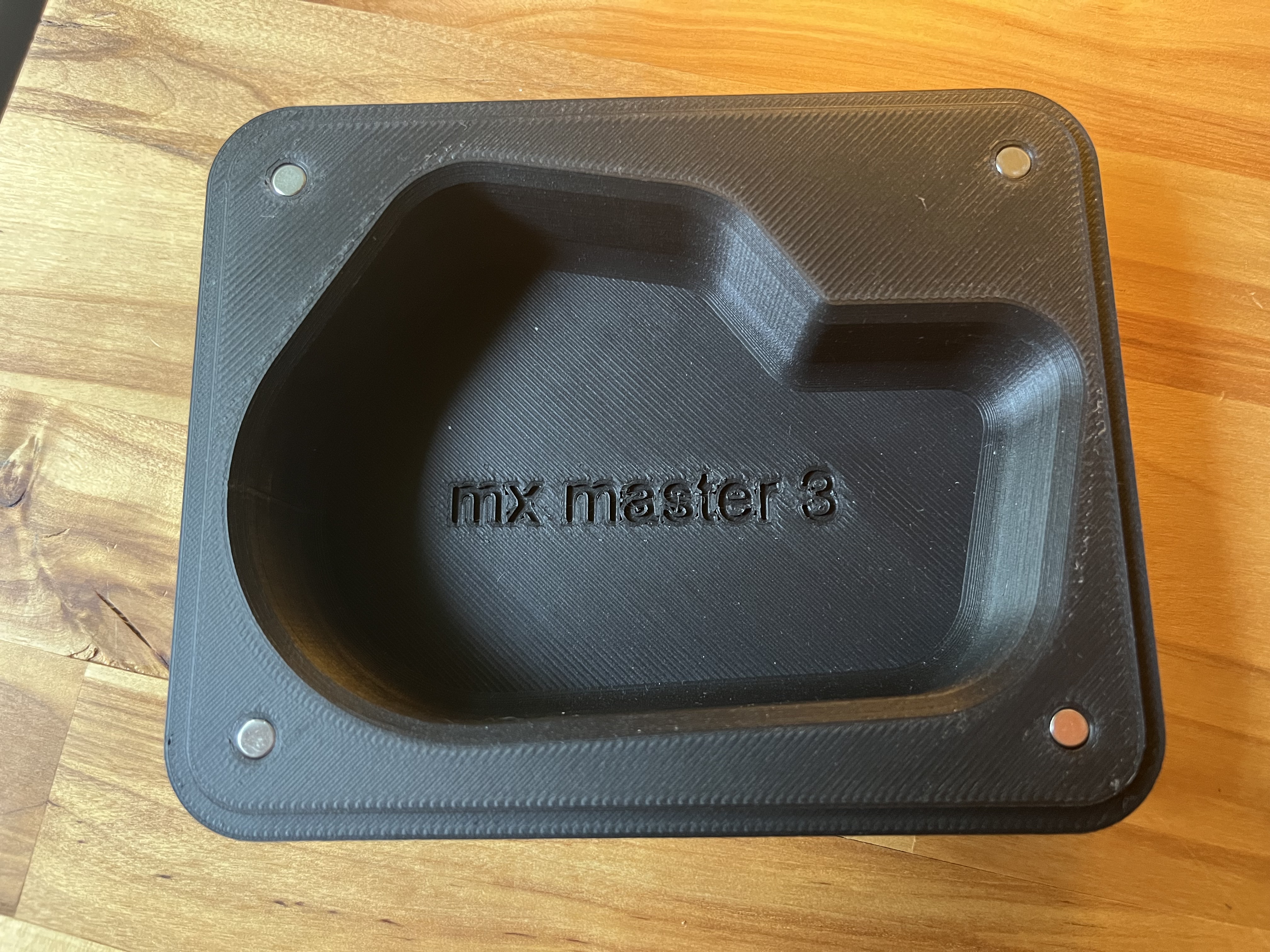 Hộp cứng cho chuột Mx Master 3