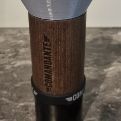 Phễu Rót Cà Phê Comandante 34mm Remix