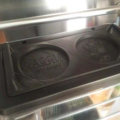 Nắp bình nước Gaggia Classic Pro có chỗ đựng tamper 58mm