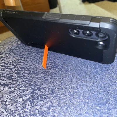 Chân đế cho ốp Spigen