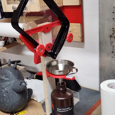 Dụng cụ tháo nhựa khỏi khay máy in resin