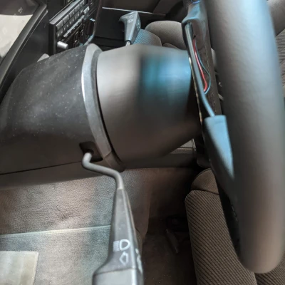 Nắp chụp trục lái MOMO 2006 (BMW E30)