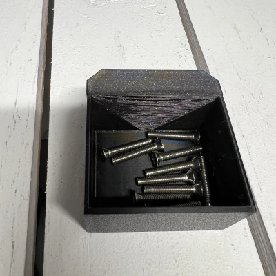 Hộp Đựng Ốc Vít Cơ Bản