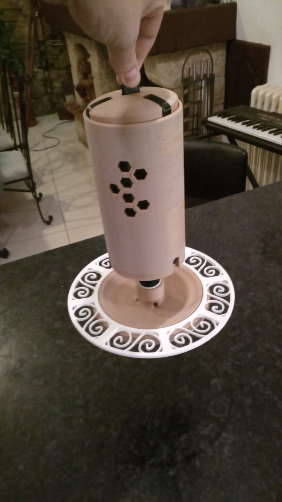 Máng uống nước cho chim