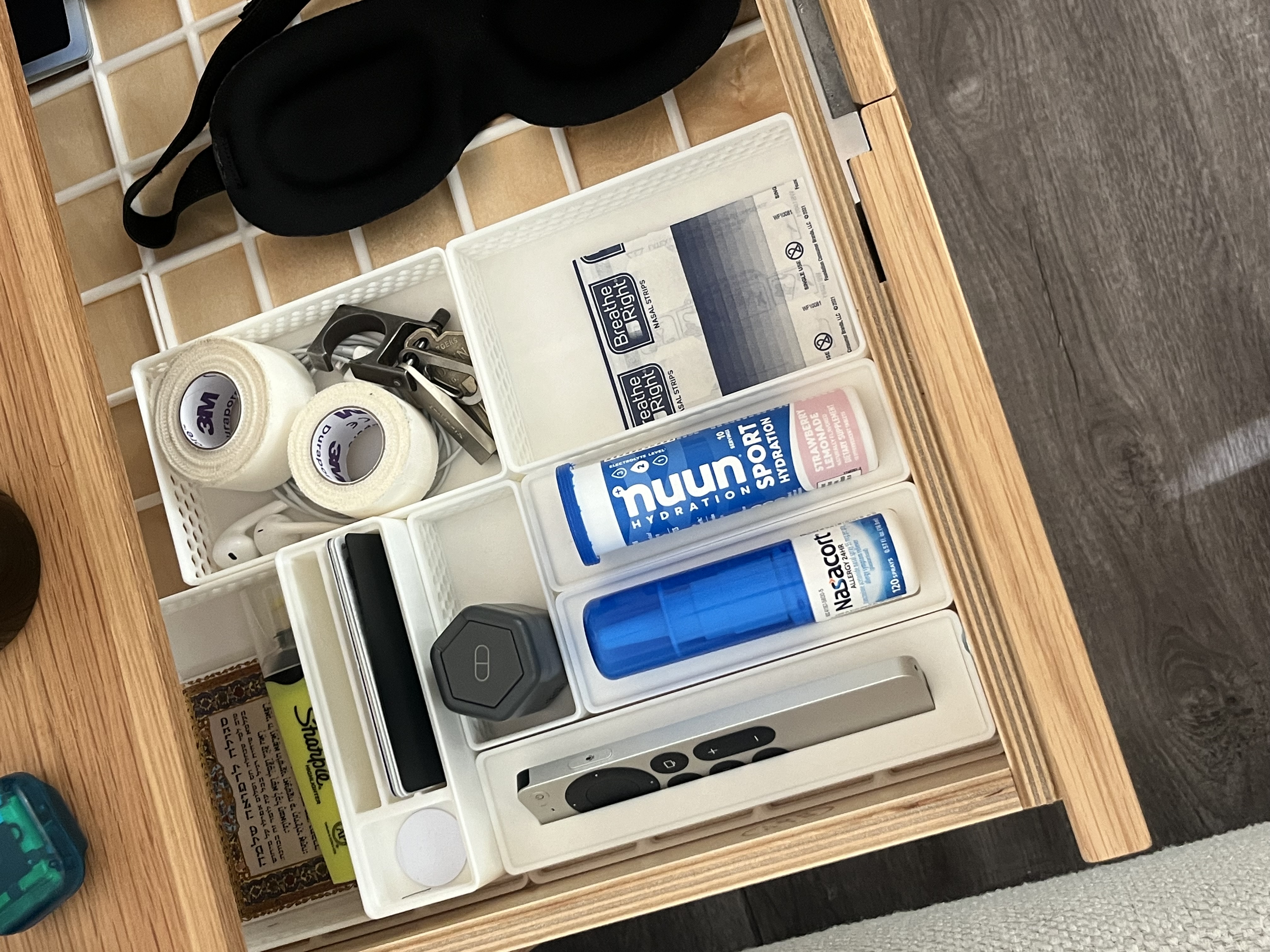 Hộp Nuun hoặc Nasacort Gridfinity