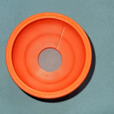 Chân đế máy nén khí Makita MAC700 với bóng tennis Penn Championship