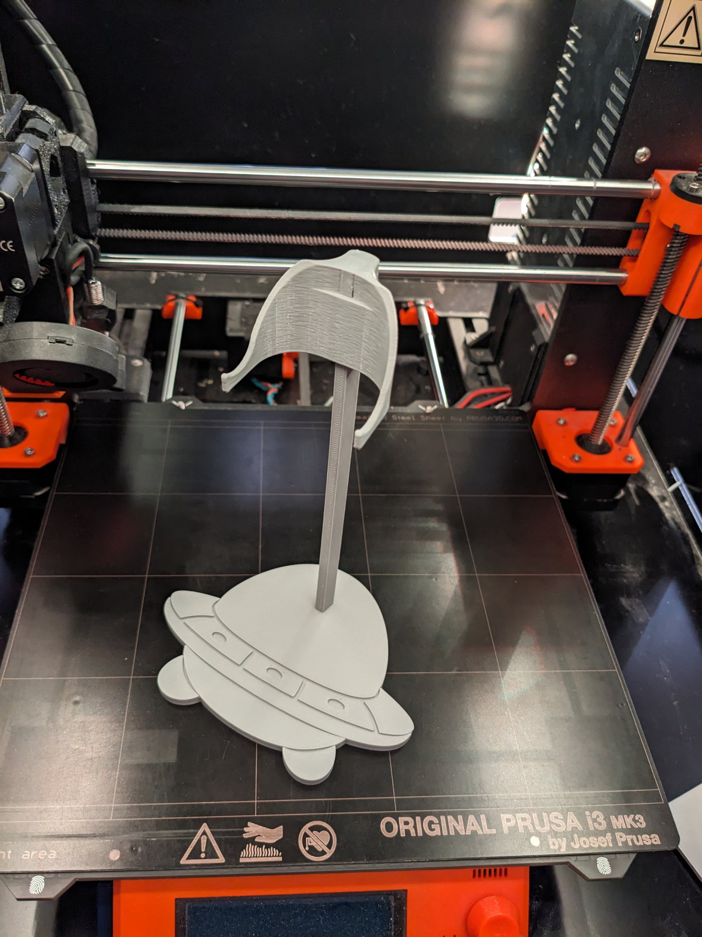 Chân đế trưng bày thú nhồi bông Circuit Witch