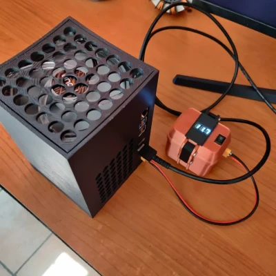 Vỏ máy Raspberry Pi 5 lấy cảm hứng từ Xbox