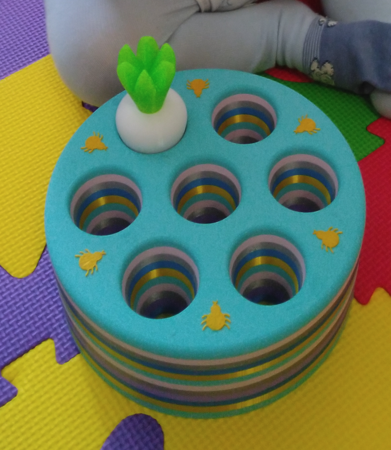 Đồ chơi cho bé tập ăn cà rốt