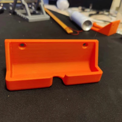 Giá Đỡ Đèn Pin Treo Tường / Pegboard